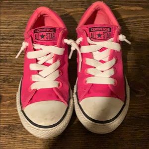 Girls pink converse